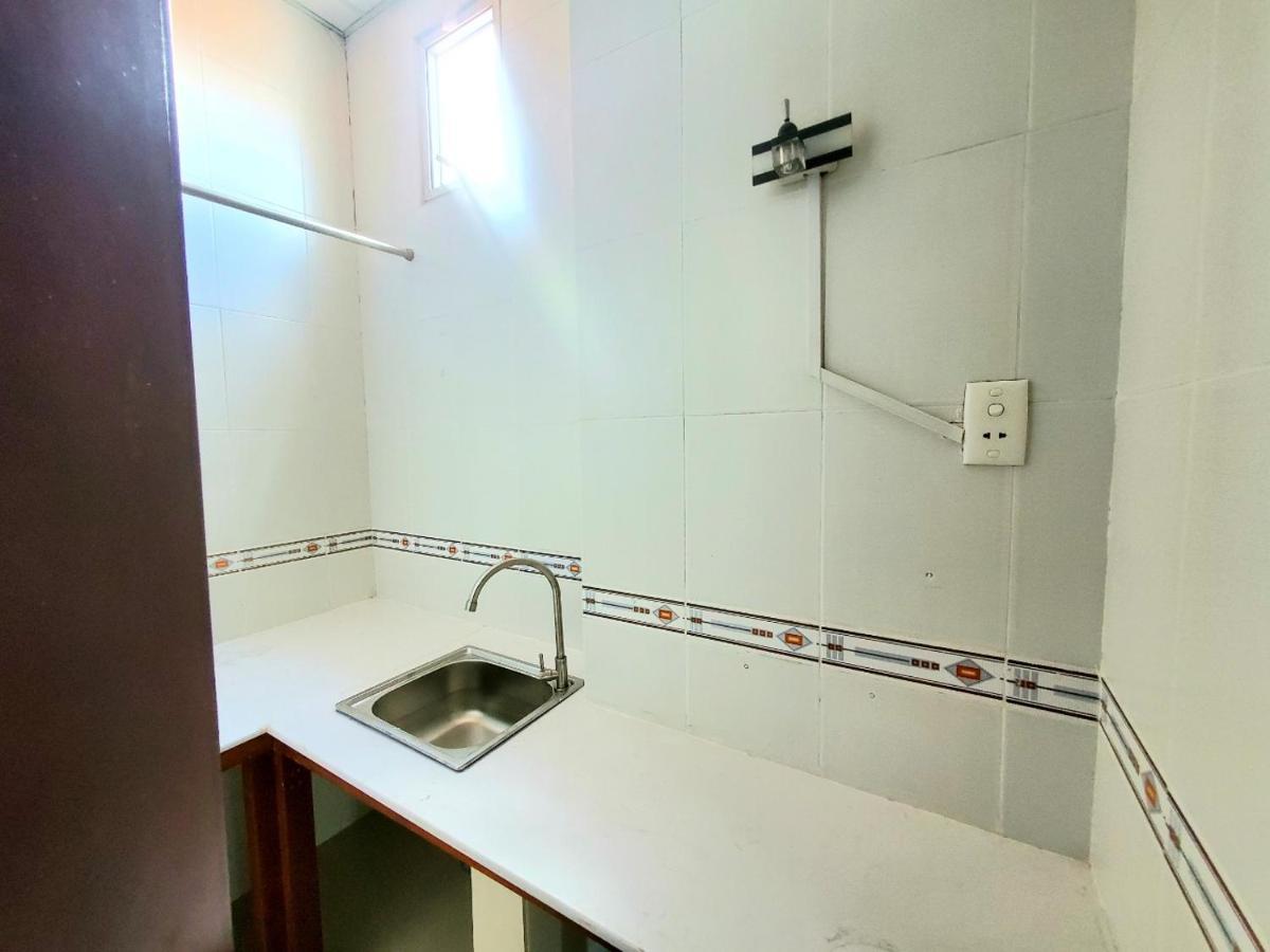 Cozi 5 Hotel & Apartment Ho Chi Minh City Bagian luar foto